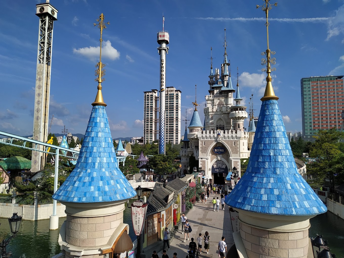 Lotte World